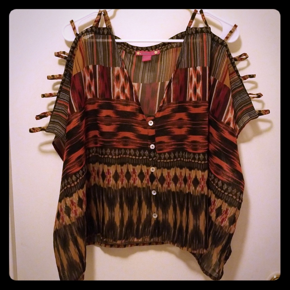 Cut Out Strappy Shoulder Top